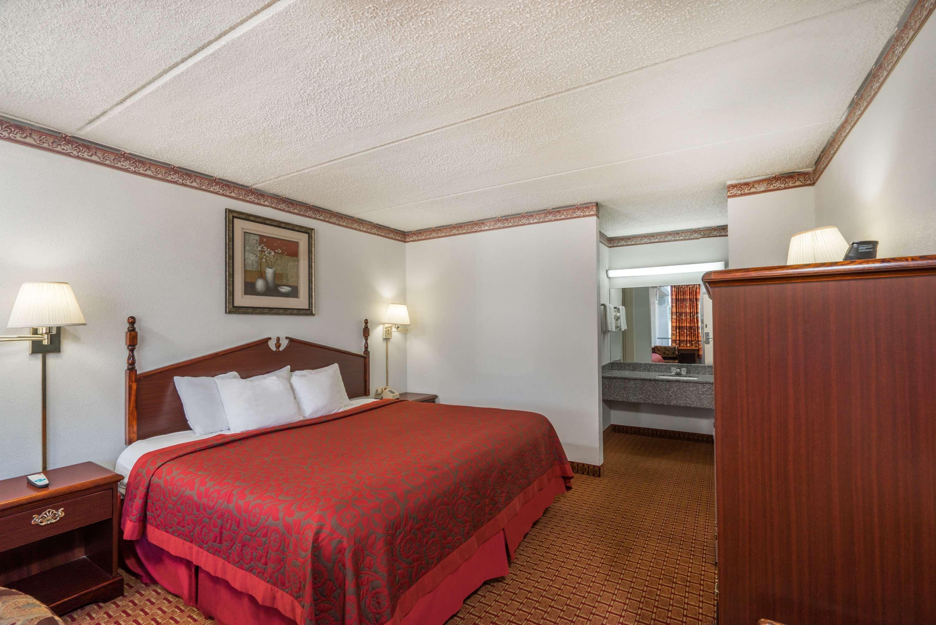 Days Inn By Wyndham Hurricane Mills Zewnętrze zdjęcie