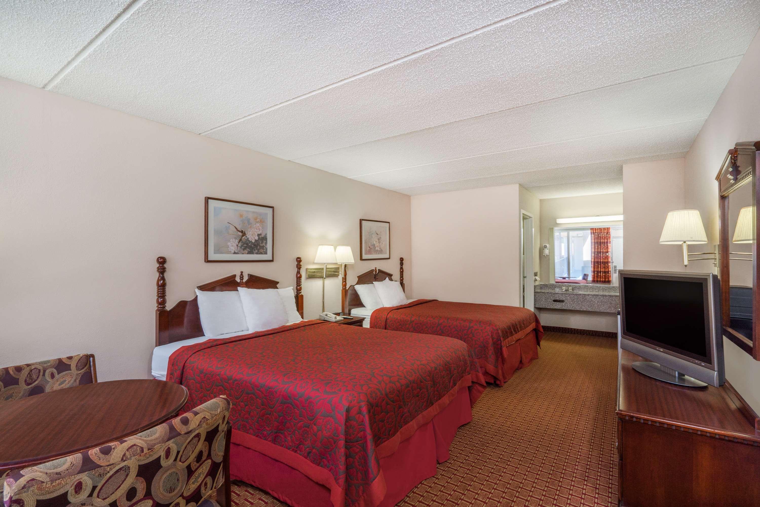 Days Inn By Wyndham Hurricane Mills Zewnętrze zdjęcie