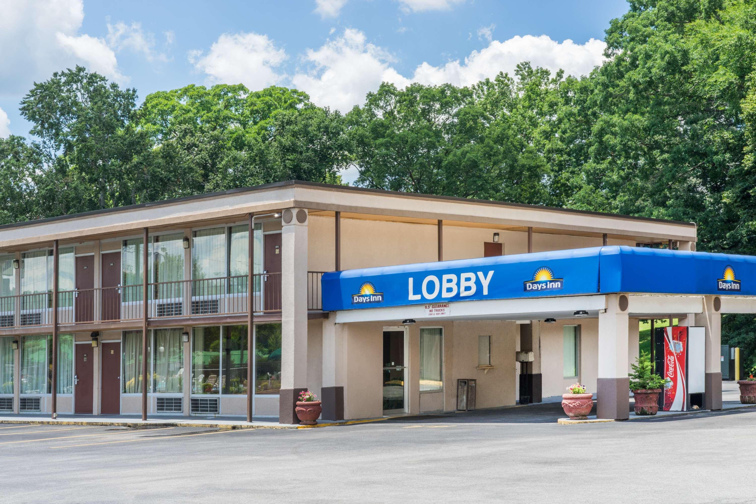Days Inn By Wyndham Hurricane Mills Zewnętrze zdjęcie